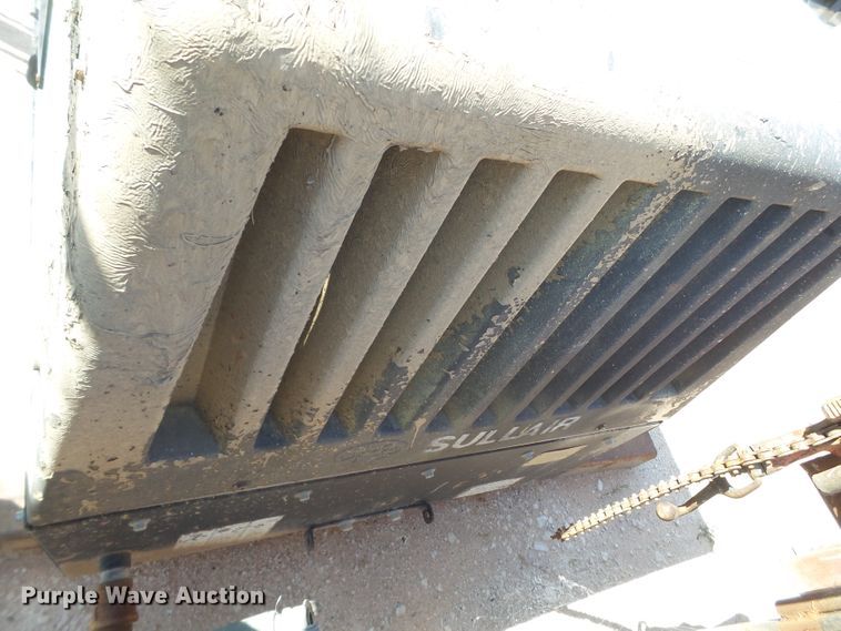 image for item FL9377 Sullair 185 air compressor