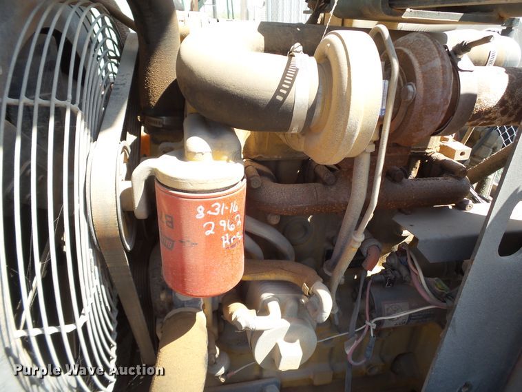 image for item FL9381 Sullair 185 air compressor