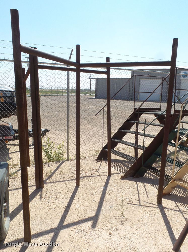 image for item FL9382 Building materials