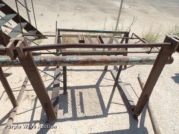 image for item FL9382 Building materials