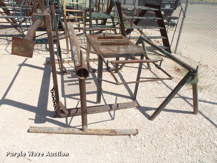 image for item FL9382 Building materials