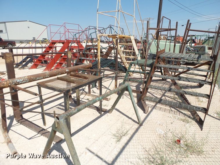 image for item FL9382 Building materials