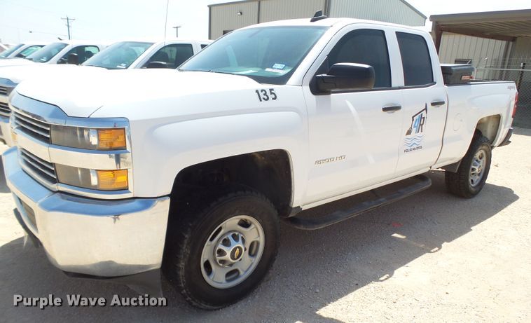 image for item FL9386 2015 Chevrolet Silverado 2500 Double Cab pickup truck