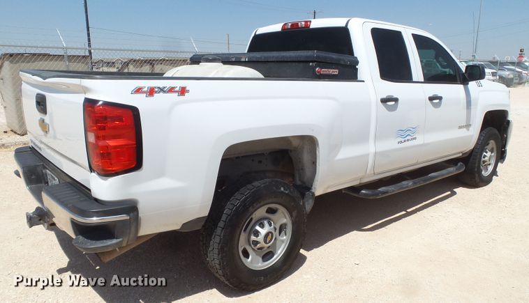 image for item FL9386 2015 Chevrolet Silverado 2500 Double Cab pickup truck