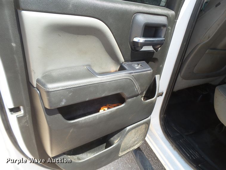 image for item FL9386 2015 Chevrolet Silverado 2500 Double Cab pickup truck