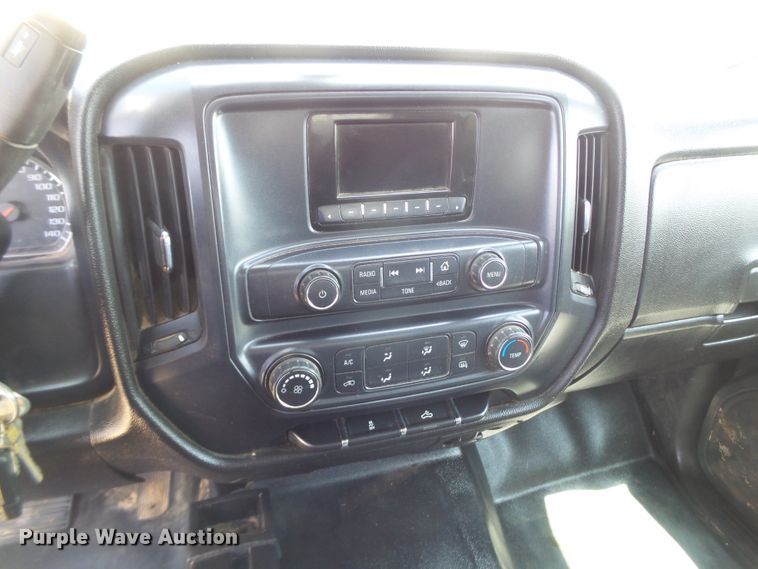 image for item FL9387 2015 Chevrolet Silverado 2500 Double Cab pickup truck