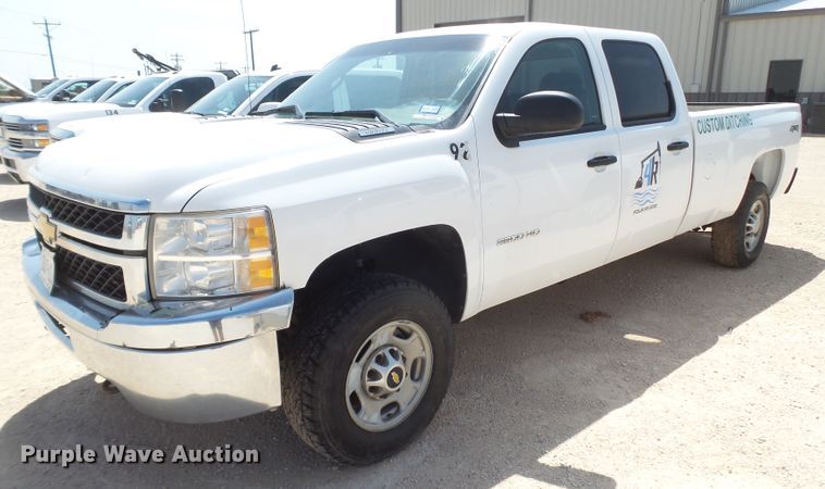 image for item FL9389 2013 Chevrolet Silverado 2500 Crew Cab pickup truck