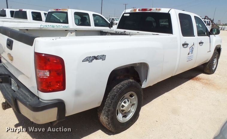 image for item FL9389 2013 Chevrolet Silverado 2500 Crew Cab pickup truck