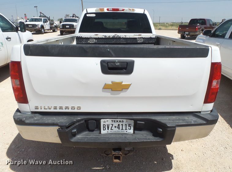 image for item FL9389 2013 Chevrolet Silverado 2500 Crew Cab pickup truck