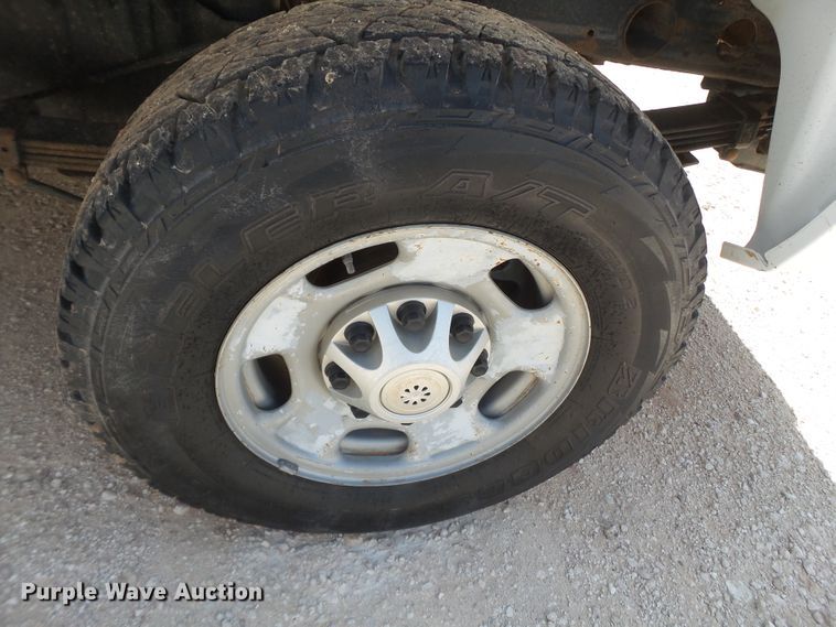 image for item FL9389 2013 Chevrolet Silverado 2500 Crew Cab pickup truck