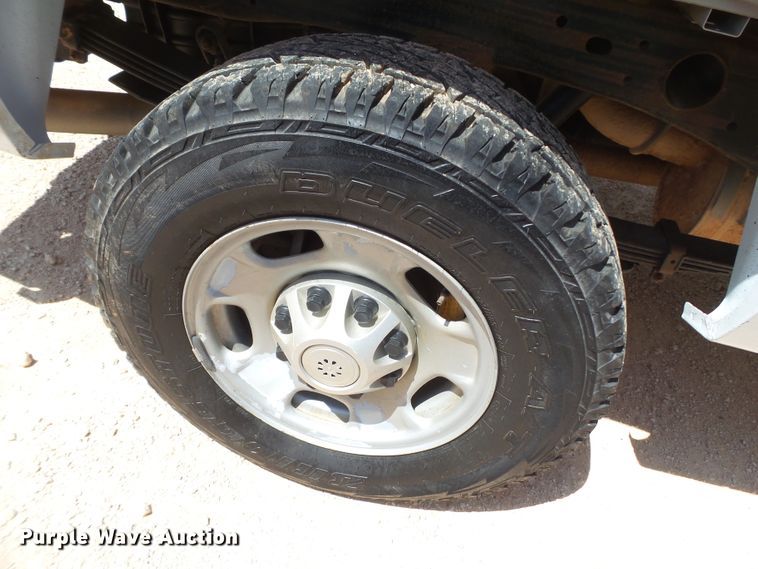 image for item FL9389 2013 Chevrolet Silverado 2500 Crew Cab pickup truck