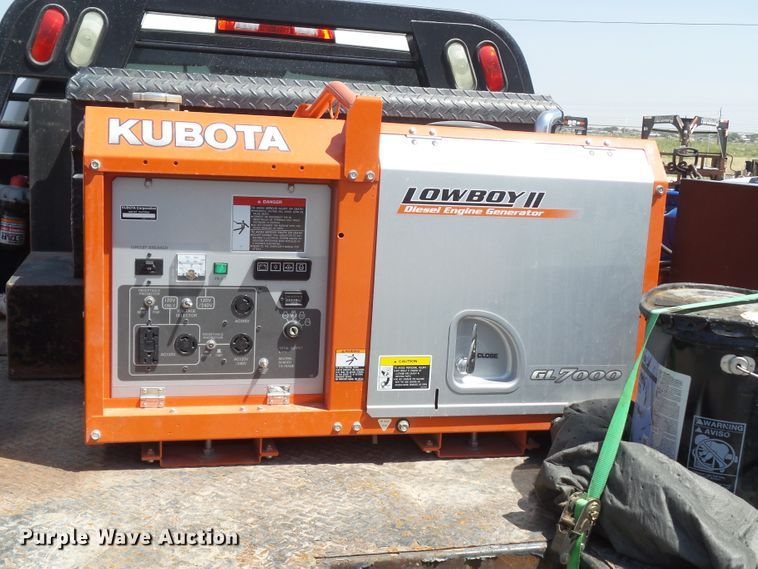 image for item FL9391 2015 Chevrolet Silverado 3500 flatbed pickup truck