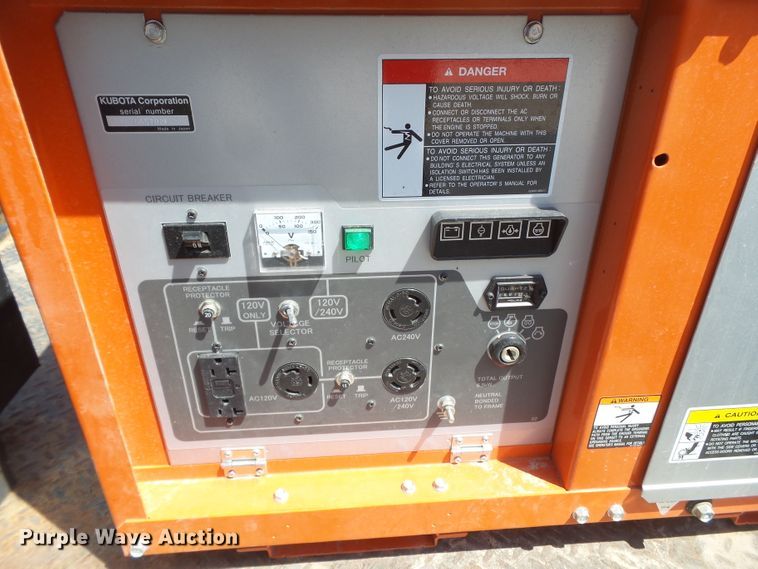 image for item FL9391 2015 Chevrolet Silverado 3500 flatbed pickup truck