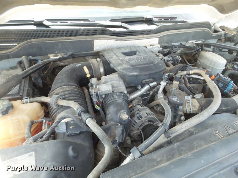 image for item FL9391 2015 Chevrolet Silverado 3500 flatbed pickup truck