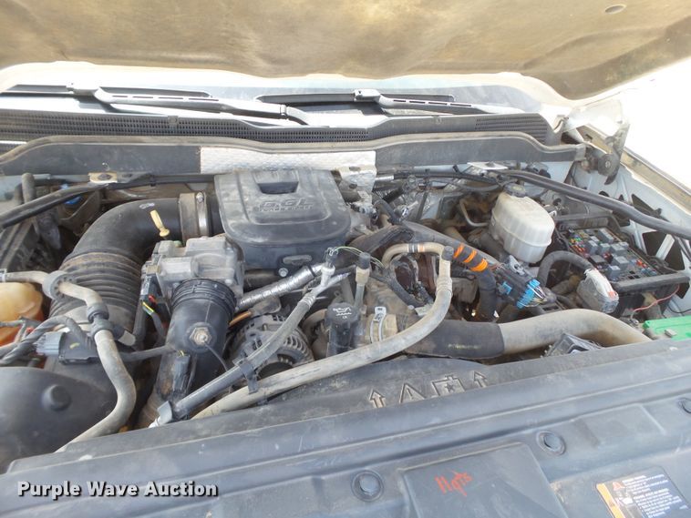 image for item FL9391 2015 Chevrolet Silverado 3500 flatbed pickup truck