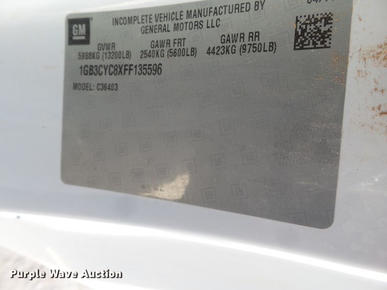 image for item FL9391 2015 Chevrolet Silverado 3500 flatbed pickup truck