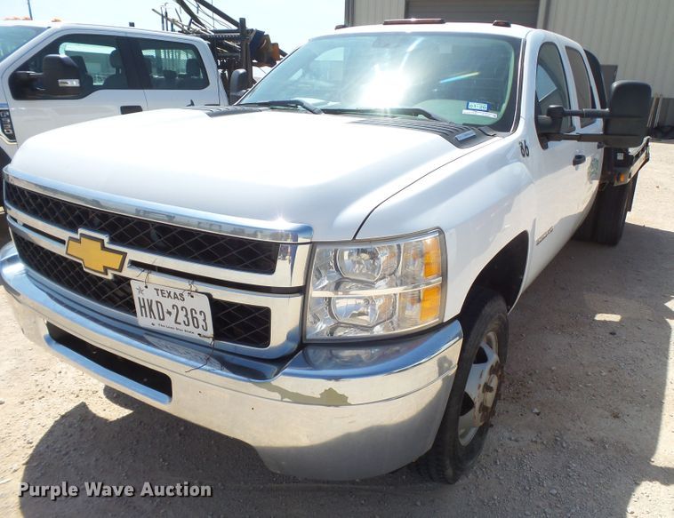 image for item FL9392 2013 Chevrolet Silverado 3500 Crew Cab pickup truck