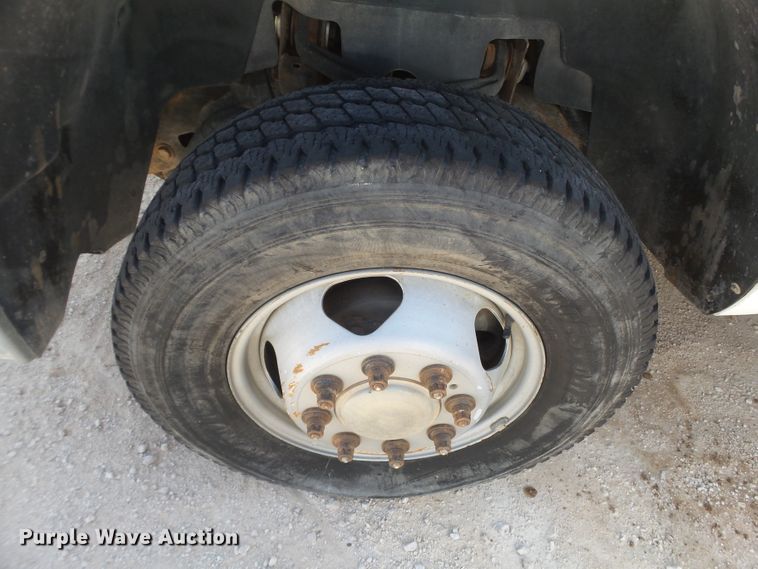 image for item FL9392 2013 Chevrolet Silverado 3500 Crew Cab pickup truck