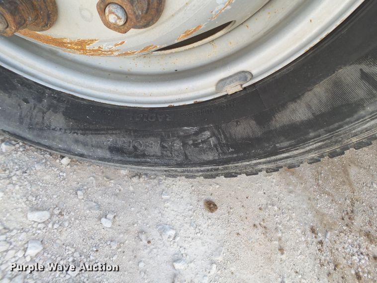 image for item FL9392 2013 Chevrolet Silverado 3500 Crew Cab pickup truck