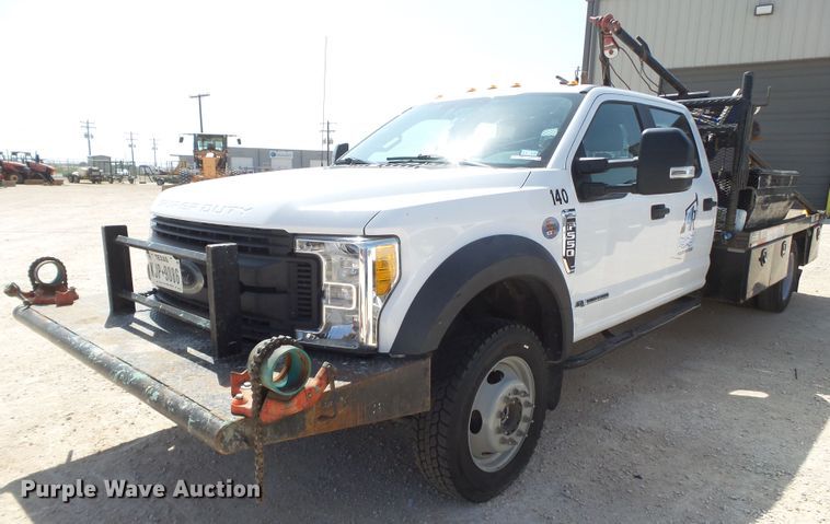 image for item FL9393 2017 Ford F550 Super Duty flatbed