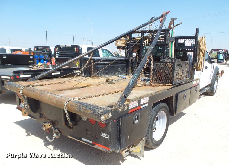 image for item FL9393 2017 Ford F550 Super Duty flatbed