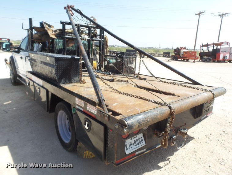 image for item FL9393 2017 Ford F550 Super Duty flatbed