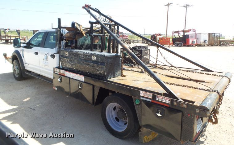image for item FL9393 2017 Ford F550 Super Duty flatbed
