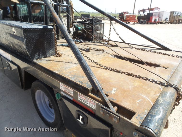 image for item FL9393 2017 Ford F550 Super Duty flatbed