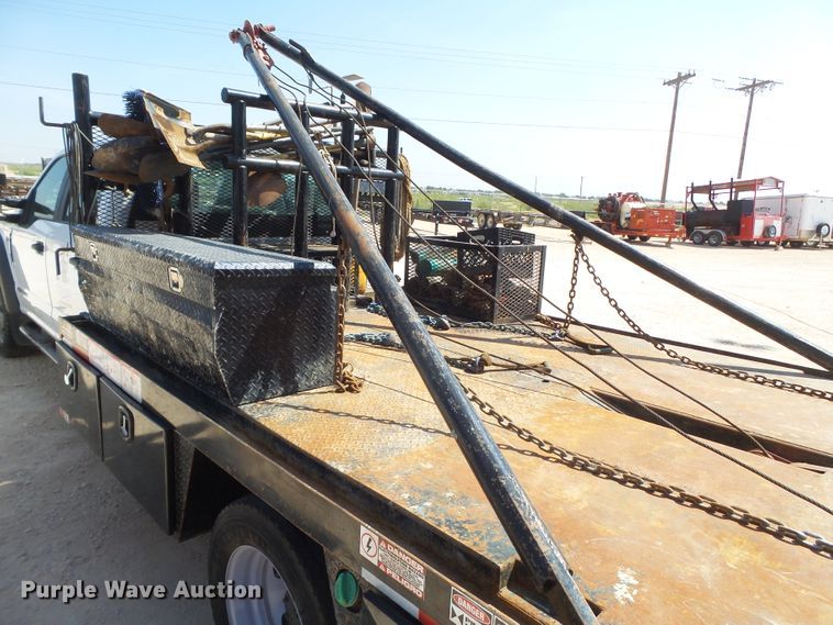 image for item FL9393 2017 Ford F550 Super Duty flatbed