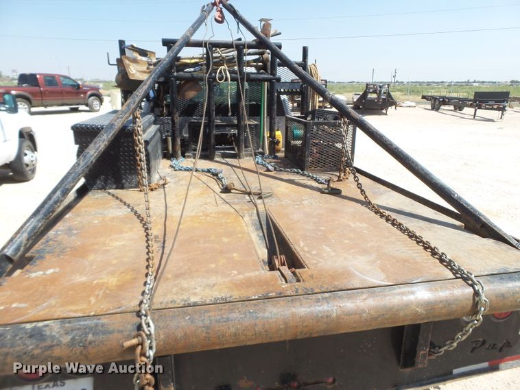 image for item FL9393 2017 Ford F550 Super Duty flatbed