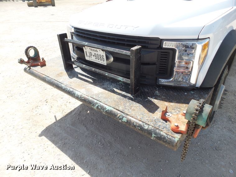 image for item FL9393 2017 Ford F550 Super Duty flatbed