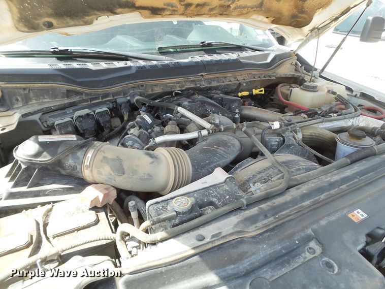 image for item FL9393 2017 Ford F550 Super Duty flatbed