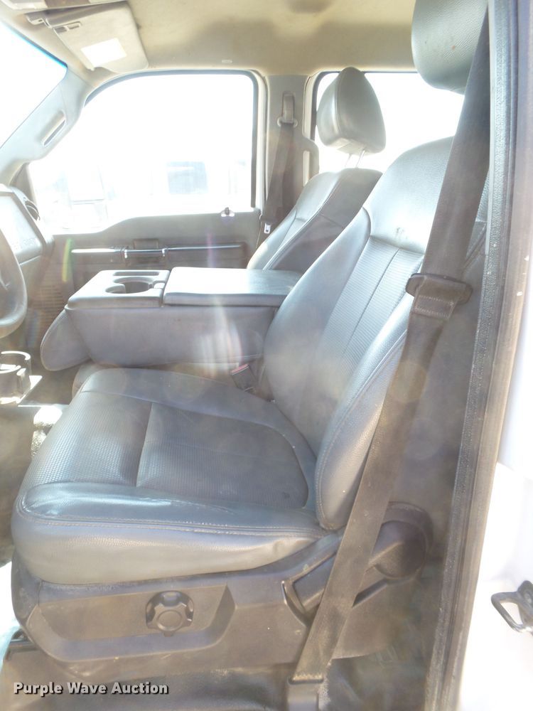 image for item FL9394 2014 Ford F550 Super Duty Crew Cab flatbed truck