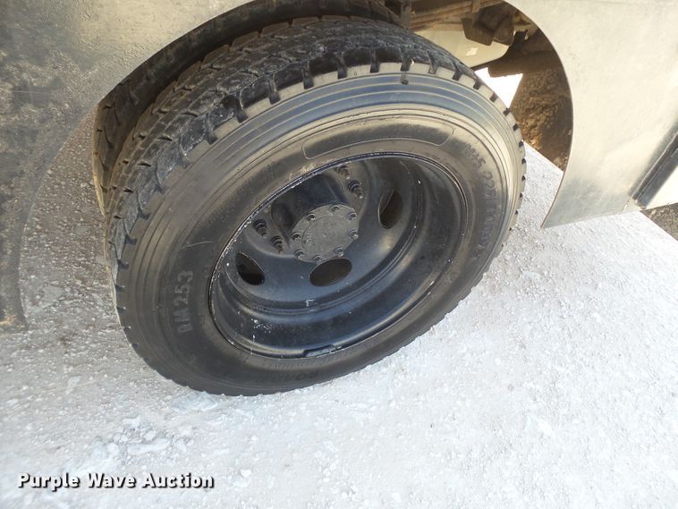 image for item FL9394 2014 Ford F550 Super Duty Crew Cab flatbed truck