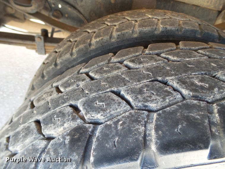 image for item FL9394 2014 Ford F550 Super Duty Crew Cab flatbed truck