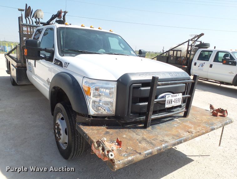 image for item FL9395 2016 Ford F550 Super Duty flatbed truck