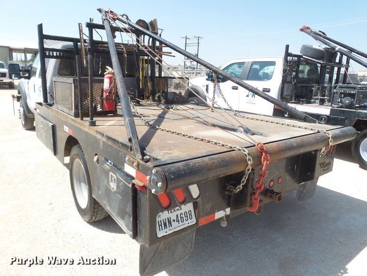 image for item FL9395 2016 Ford F550 Super Duty flatbed truck