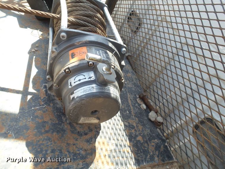 image for item FL9395 2016 Ford F550 Super Duty flatbed truck