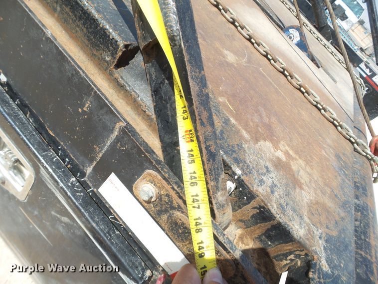 image for item FL9395 2016 Ford F550 Super Duty flatbed truck