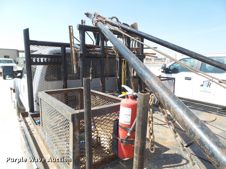 image for item FL9395 2016 Ford F550 Super Duty flatbed truck