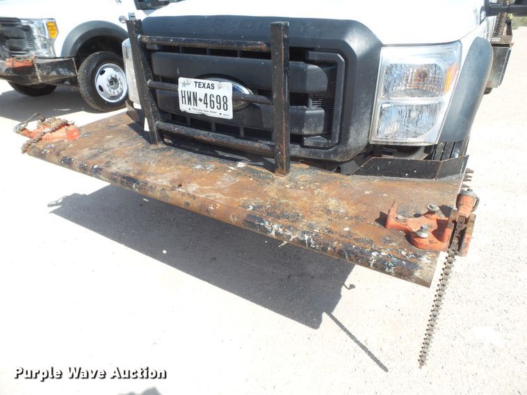 image for item FL9395 2016 Ford F550 Super Duty flatbed truck