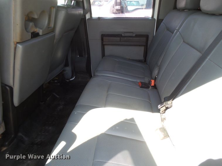 image for item FL9395 2016 Ford F550 Super Duty flatbed truck