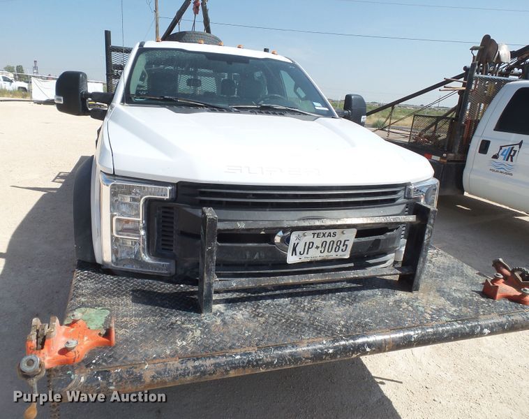image for item FL9396 2017 Ford F550 Super Duty flatbed truck