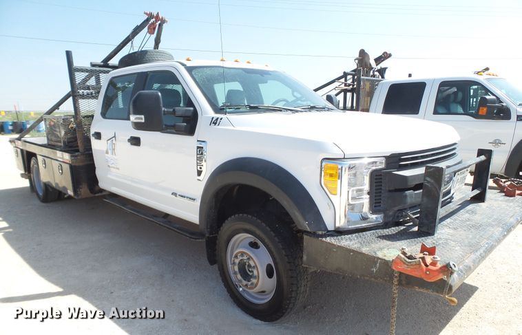 image for item FL9396 2017 Ford F550 Super Duty flatbed truck