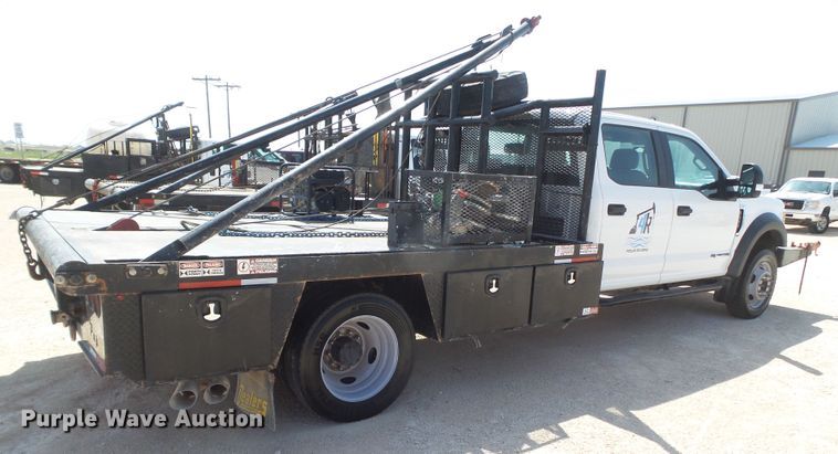 image for item FL9396 2017 Ford F550 Super Duty flatbed truck