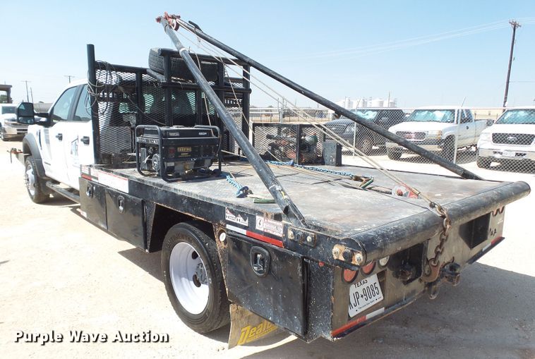 image for item FL9396 2017 Ford F550 Super Duty flatbed truck