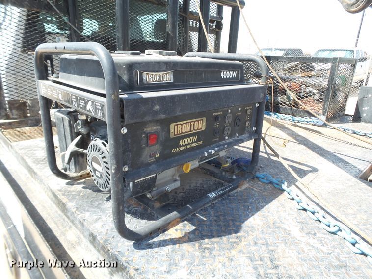 image for item FL9396 2017 Ford F550 Super Duty flatbed truck