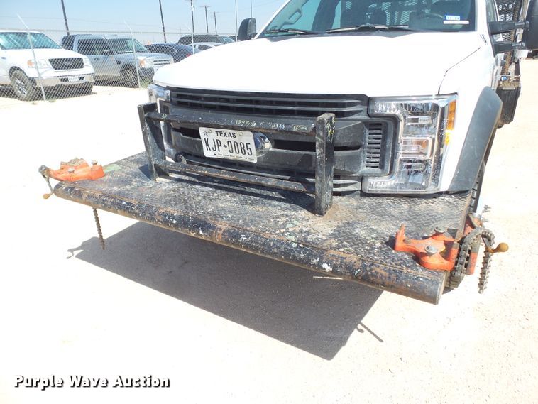 image for item FL9396 2017 Ford F550 Super Duty flatbed truck