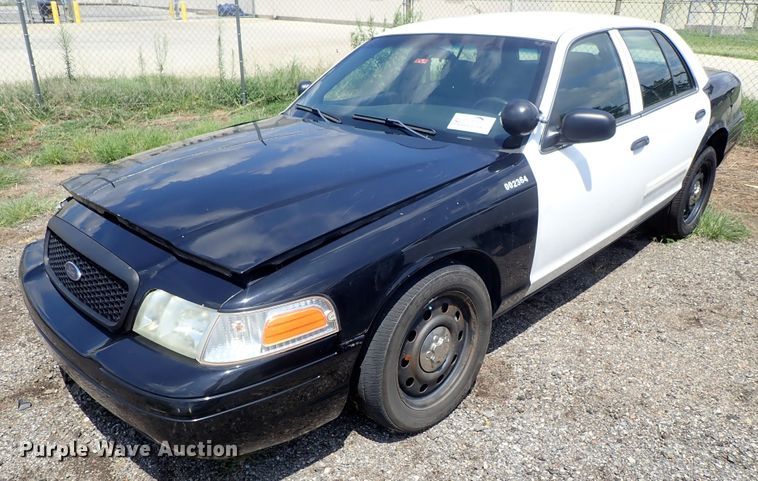 image for item DE0860 2011 Ford Crown Victoria Police Interceptor