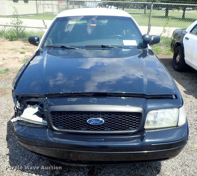 image for item DE0860 2011 Ford Crown Victoria Police Interceptor